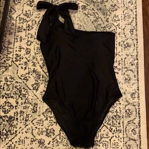 NWT Jcrew one tie shoulder black swimsuit sz L